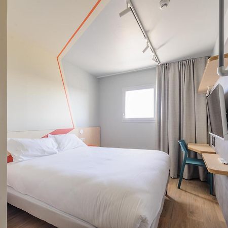 Ibis Budget La Rochelle Puilboreau Bagian luar foto