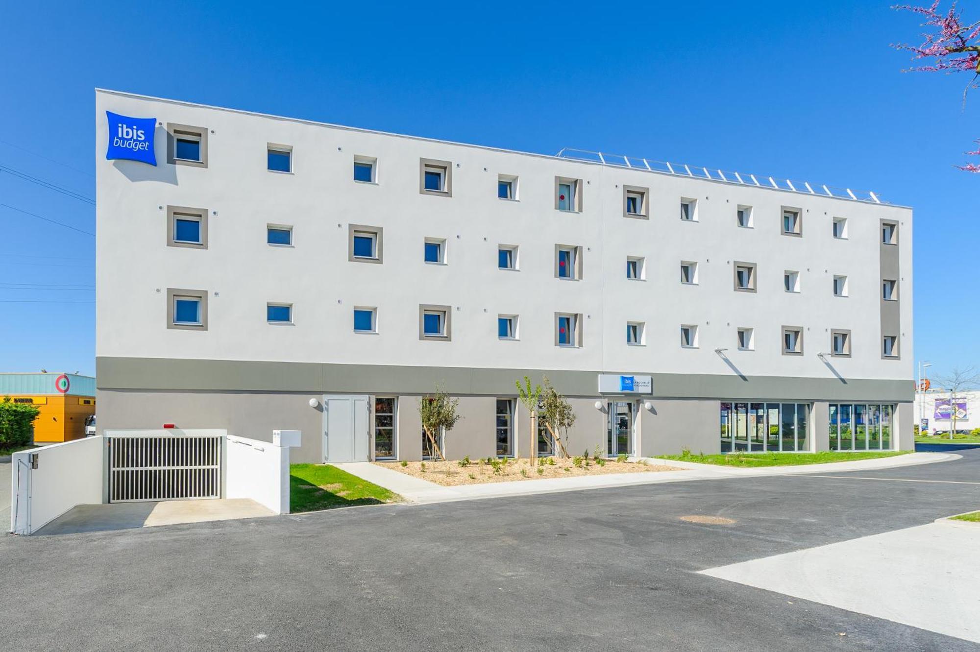 Ibis Budget La Rochelle Puilboreau Bagian luar foto