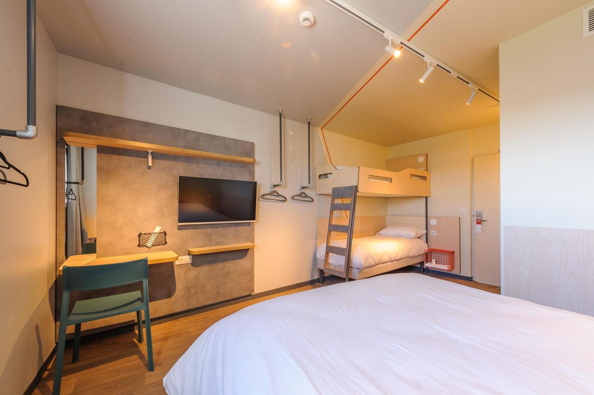 Ibis Budget La Rochelle Puilboreau Bagian luar foto