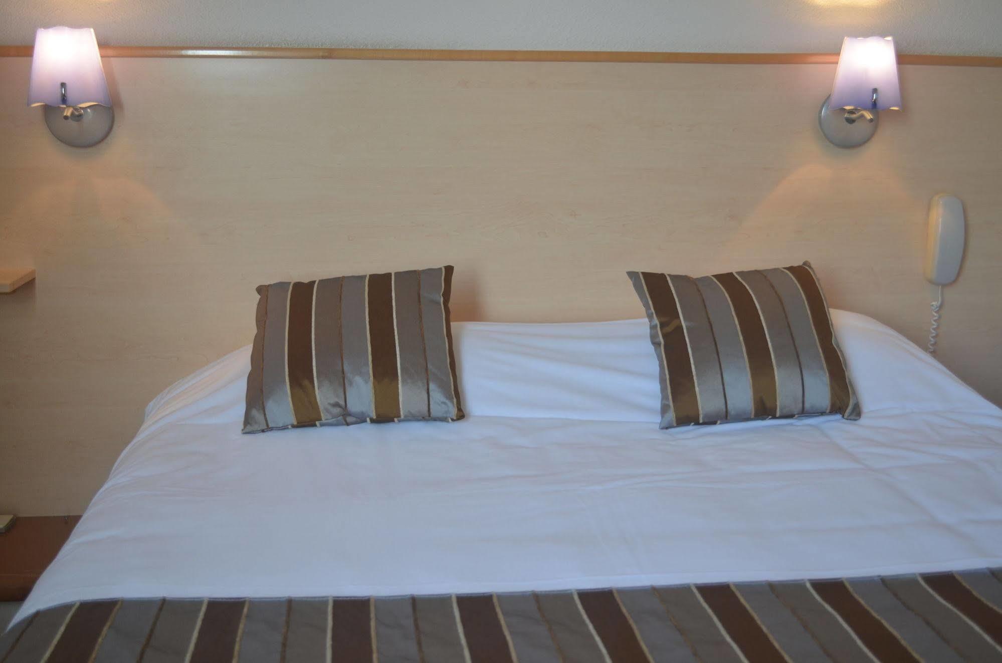Ibis Budget La Rochelle Puilboreau Bagian luar foto