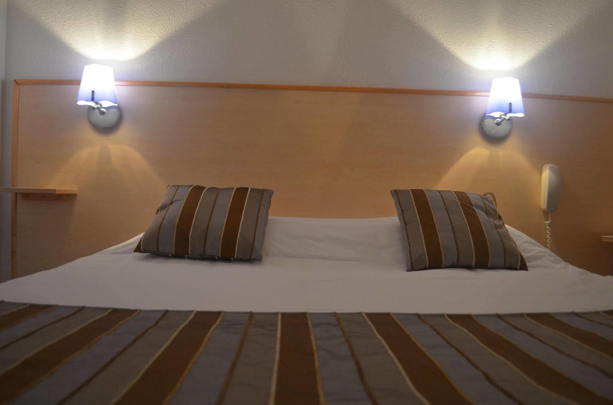 Ibis Budget La Rochelle Puilboreau Bagian luar foto
