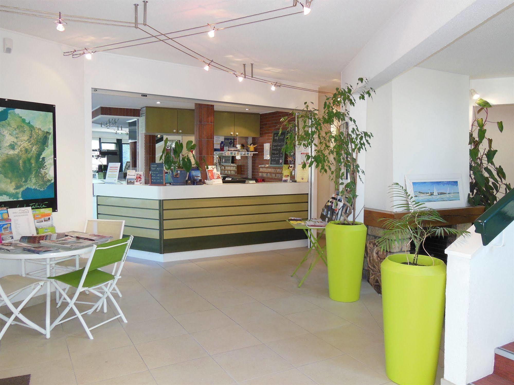 Ibis Budget La Rochelle Puilboreau Bagian luar foto