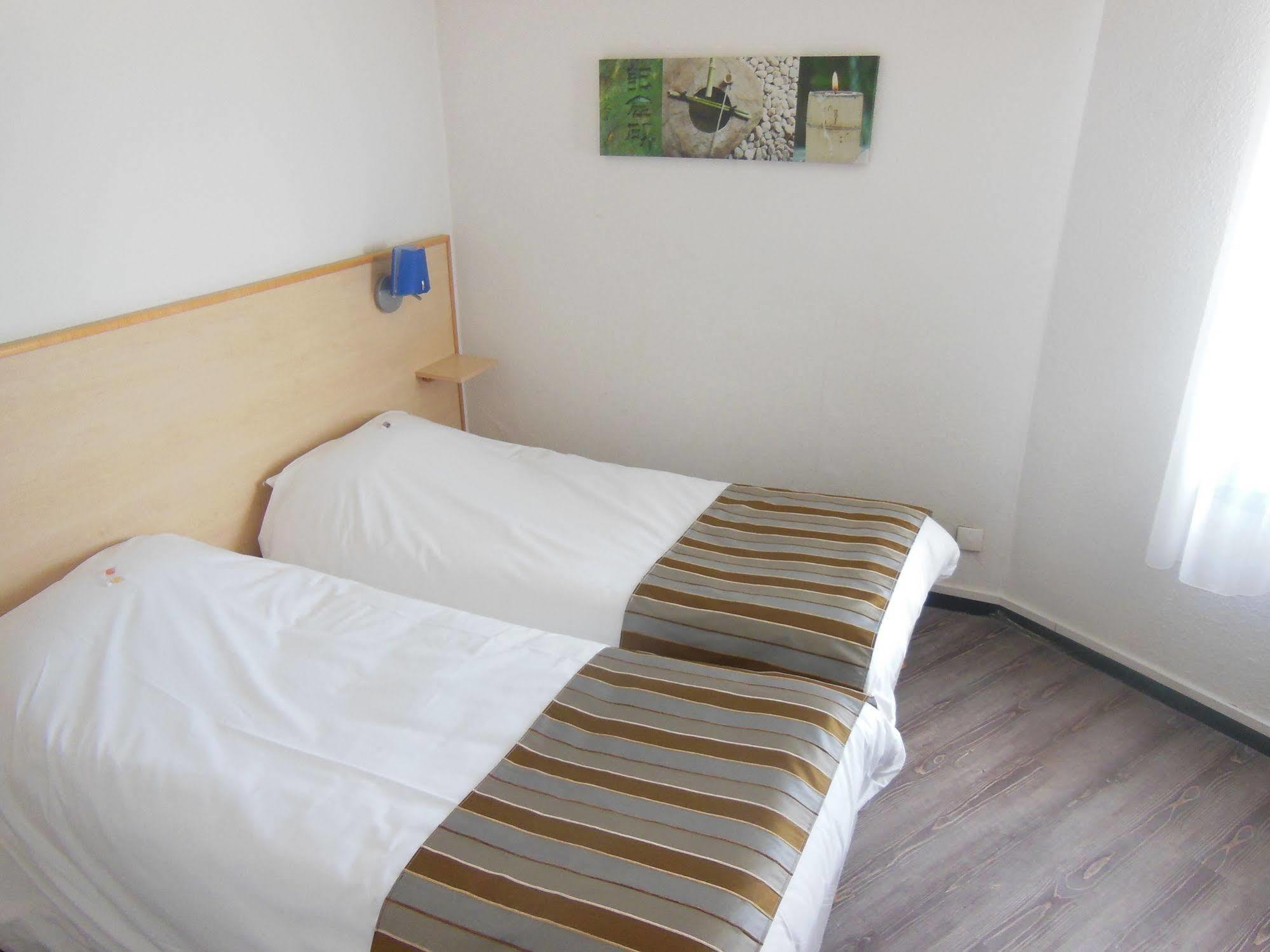 Ibis Budget La Rochelle Puilboreau Bagian luar foto